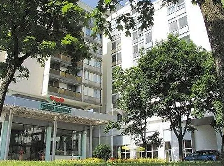 Radin 4*